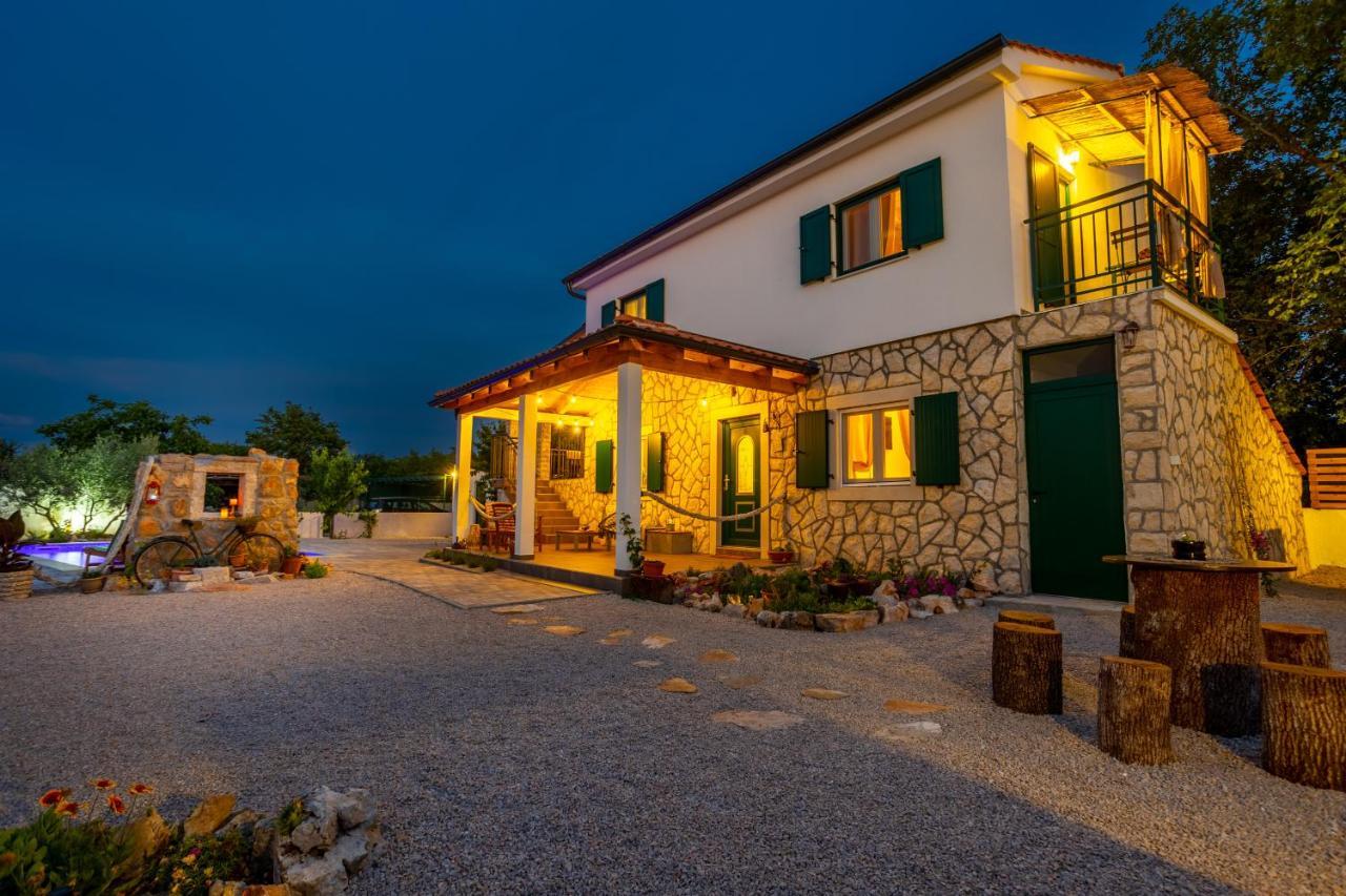 Villa Adastra Malinska Exteriér fotografie