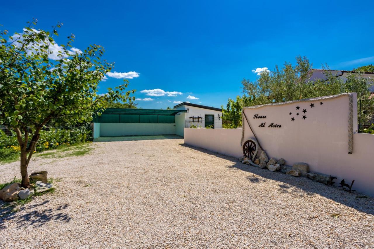 Villa Adastra Malinska Exteriér fotografie